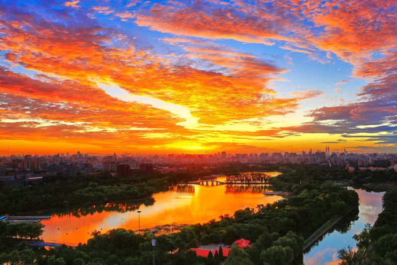 彩霞满天----张旭